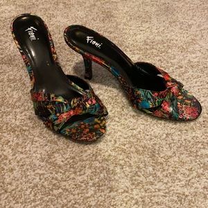 Women’s black multi heels, size 5.5